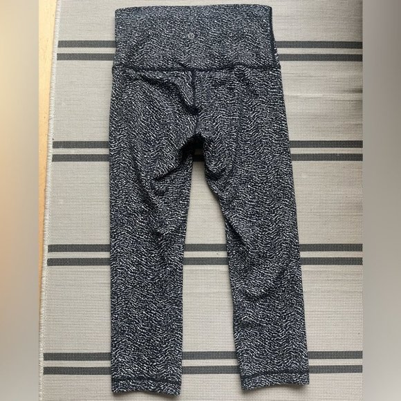 Lululemon Wunder Under Luon Ripple Jacquard Crop White Black Align - Picture 8 of 10